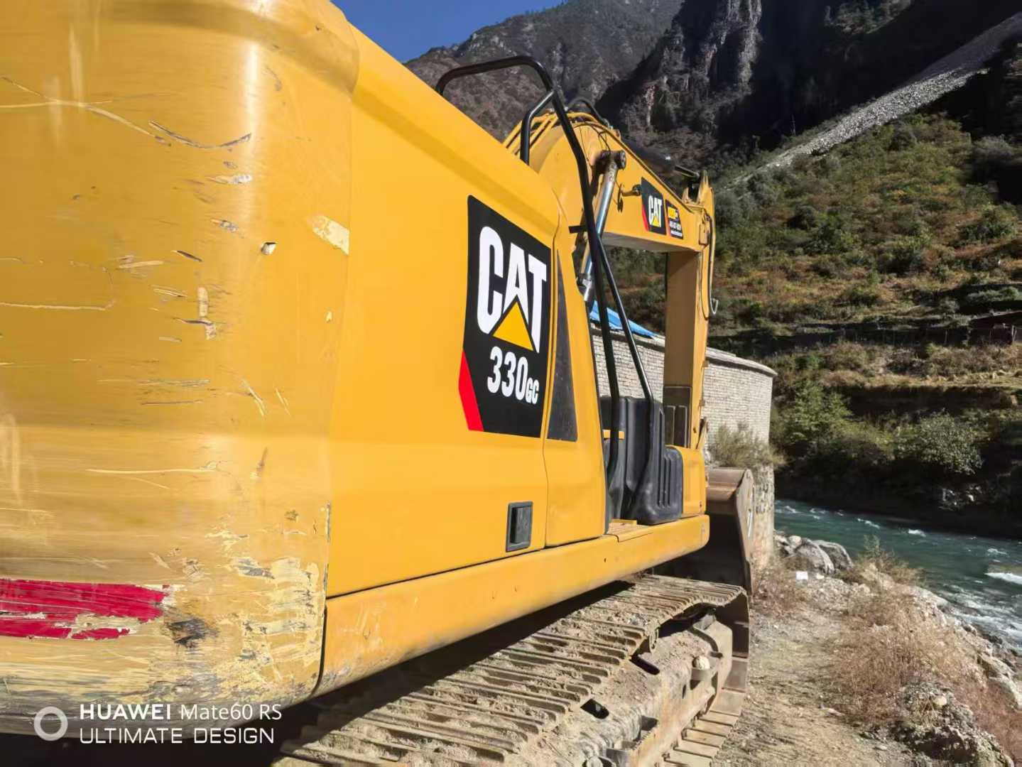 Buy Caterpillar 330L Used Excavator / 1