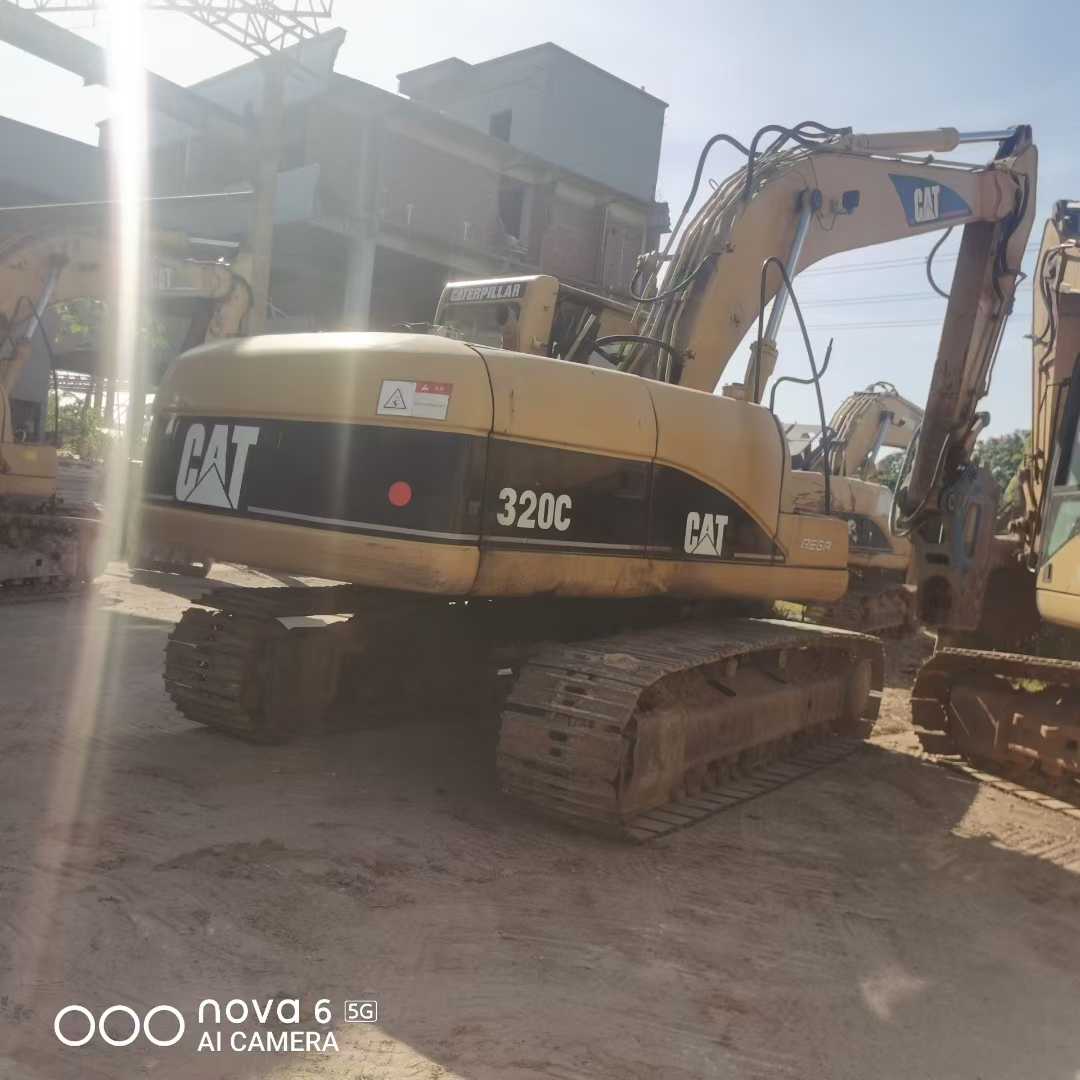 Used Caterpillar 320C Excavator 2016 Model / 3