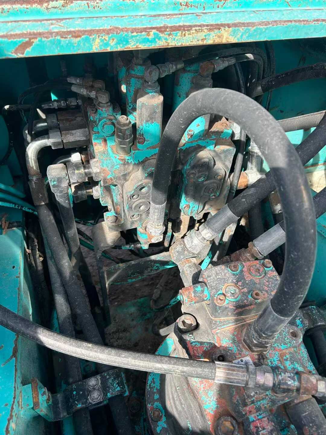 Used Kobelco SK200-6E Excavator 2016 Model / 6