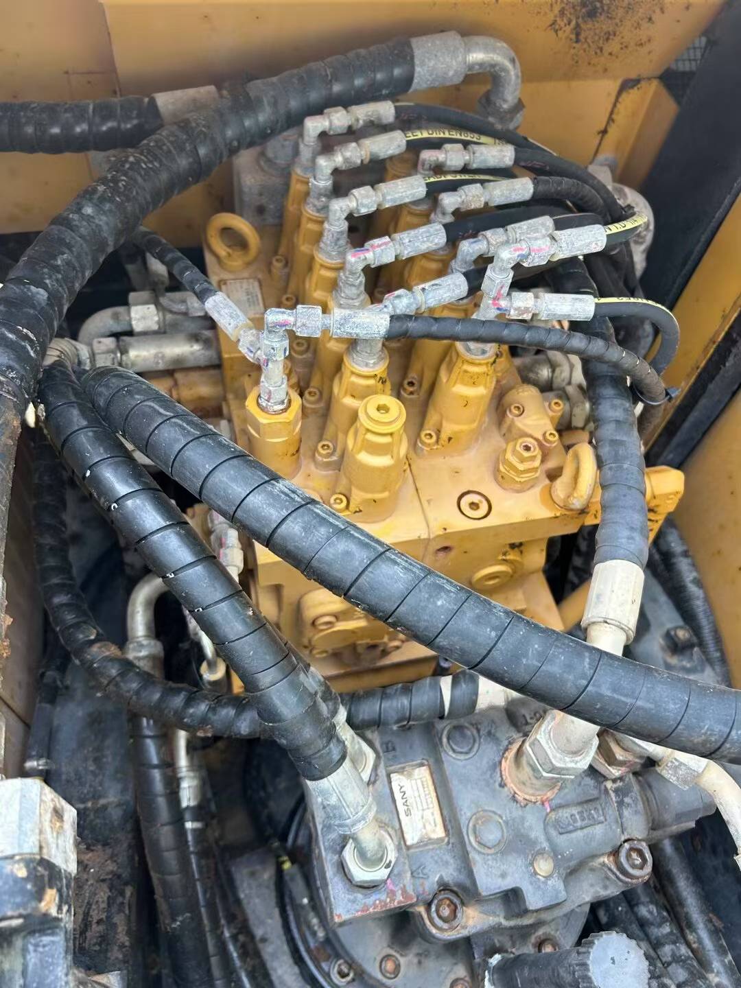 Used Sany SY135 Excavator 2022 Model / 6