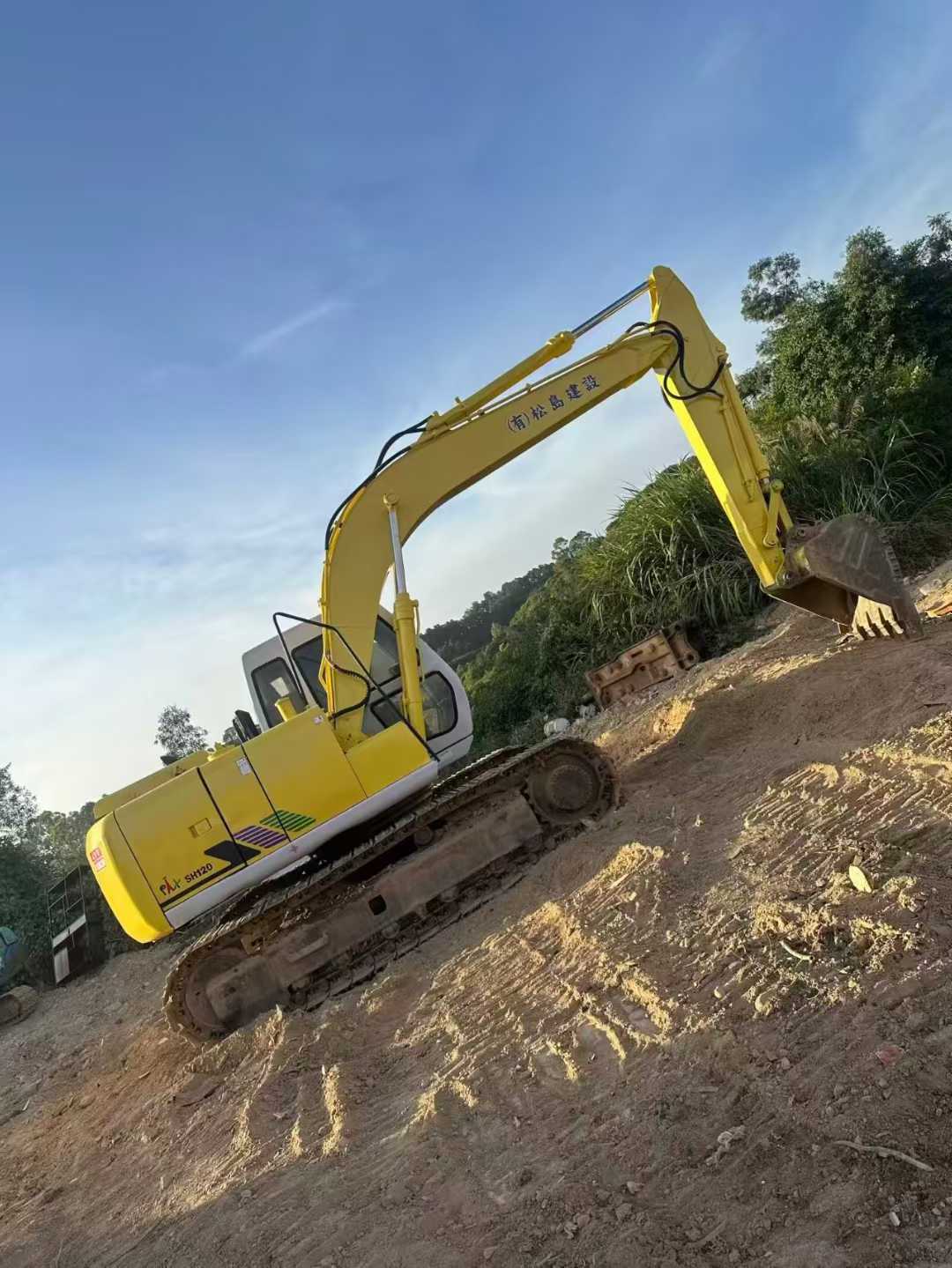 Buy Sumitomo SH120A2 Used Excavator / 3 Used Sumitomo SH120A2 Excavator 2016 Model / 3