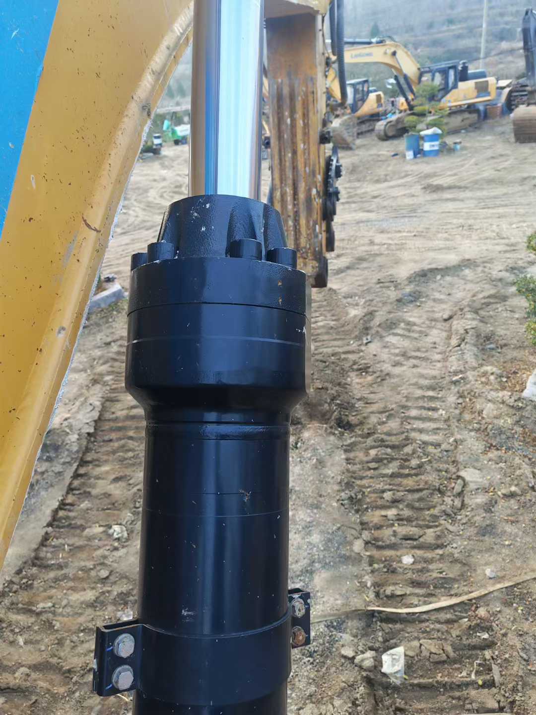 Used Sany SY650H Excavator 2021 Model / 4