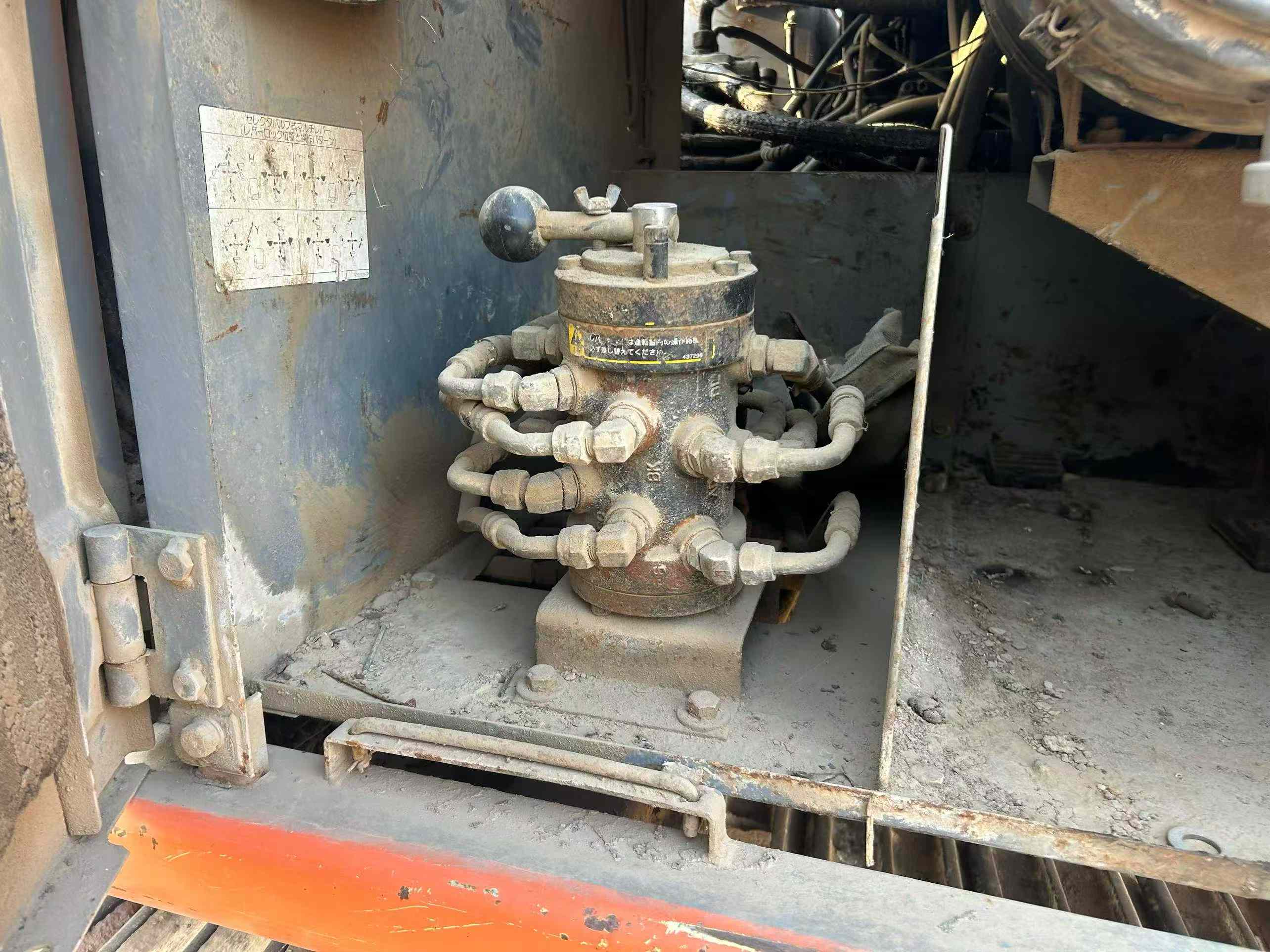 Used Hitachi ZAXIS200 Excavator 2016 Model / 5