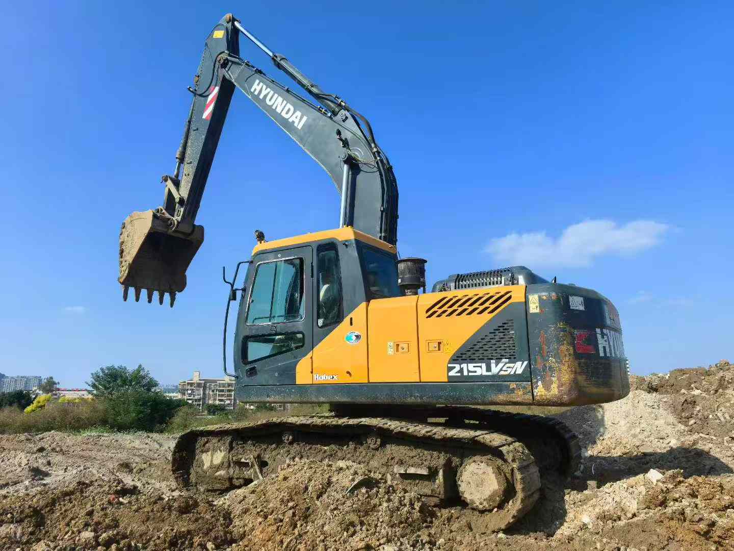 Used Hyundai R215VSN Excavator 2021 Model / 3