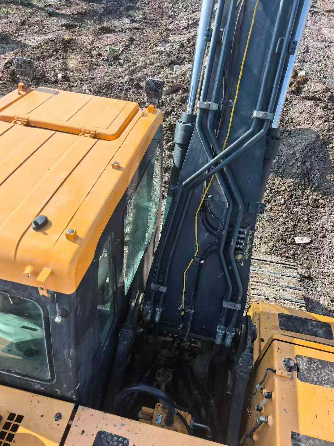 Used Hyundai R215VSN Excavator 2021 Model / 9