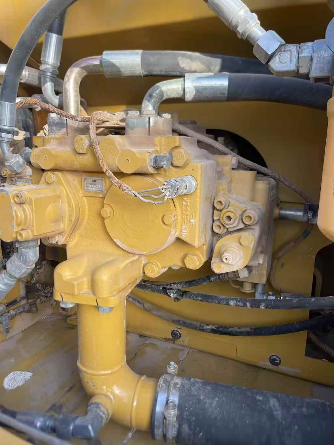 Used Caterpillar CT20 Excavator 2014 Model / 7