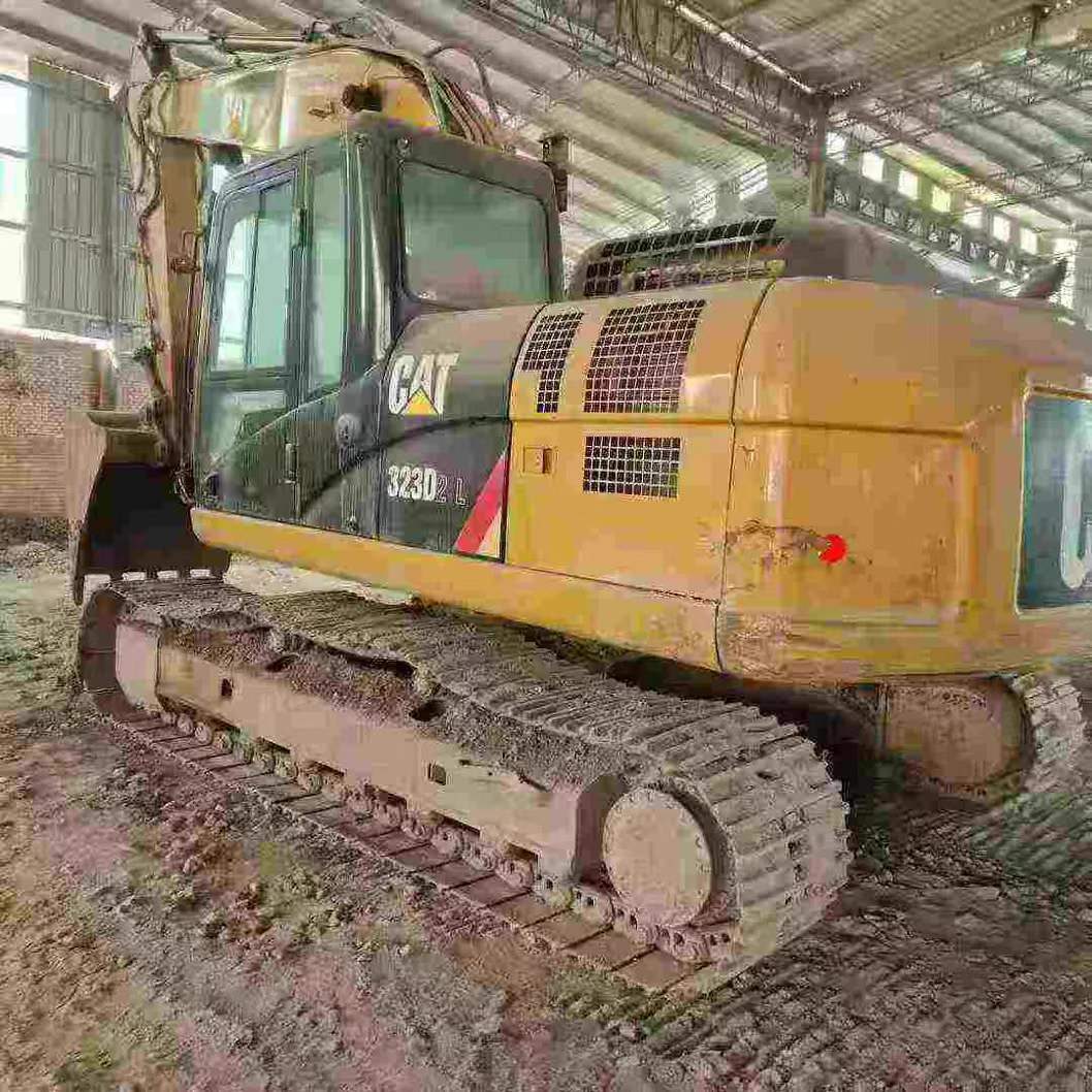 Used Caterpillar 323 Excavator 2016 Model / 2