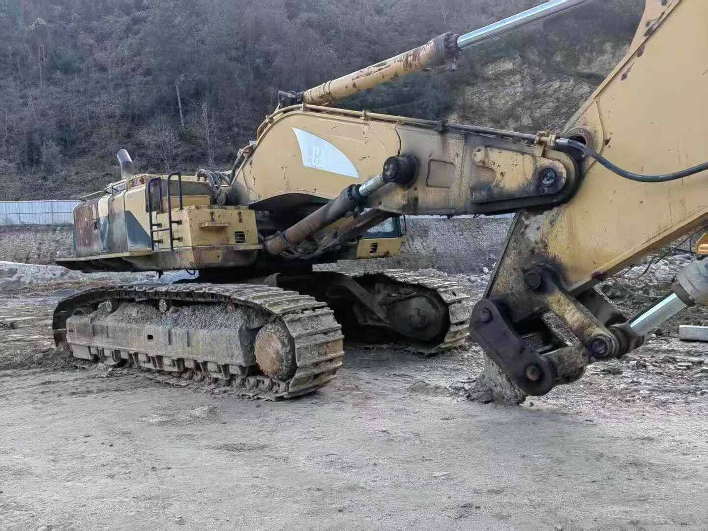 Used Caterpillar CT20 Excavator 2016 Model / 3