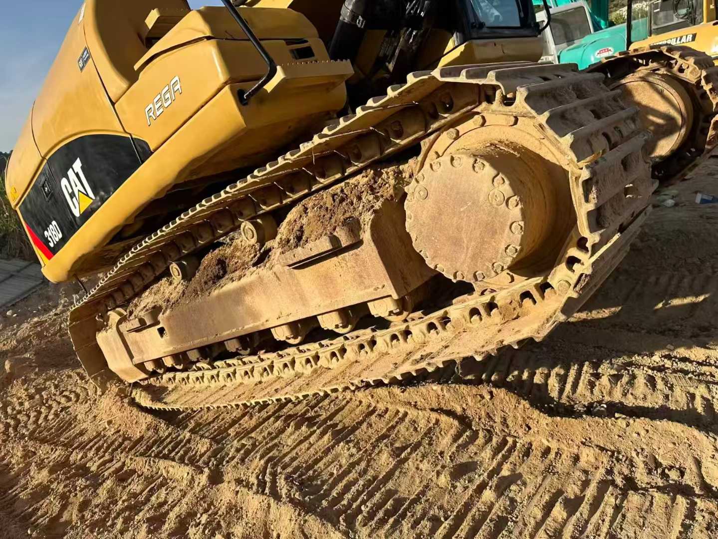 Used Caterpillar CT18 Excavator 2016 Model / 4