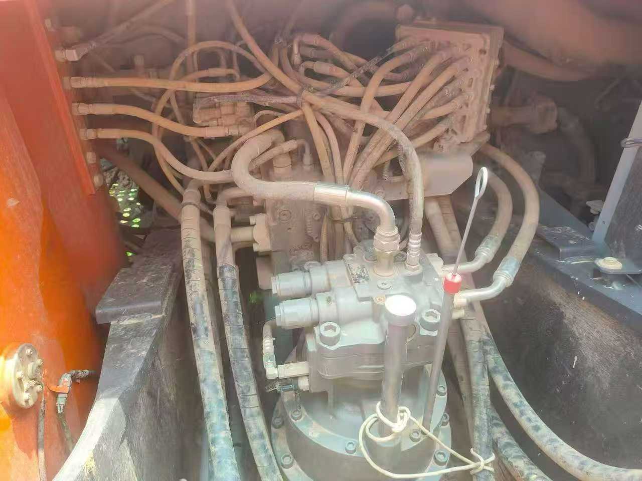 Used Hitachi ZAXIS200 Excavator 2021 Model / 8