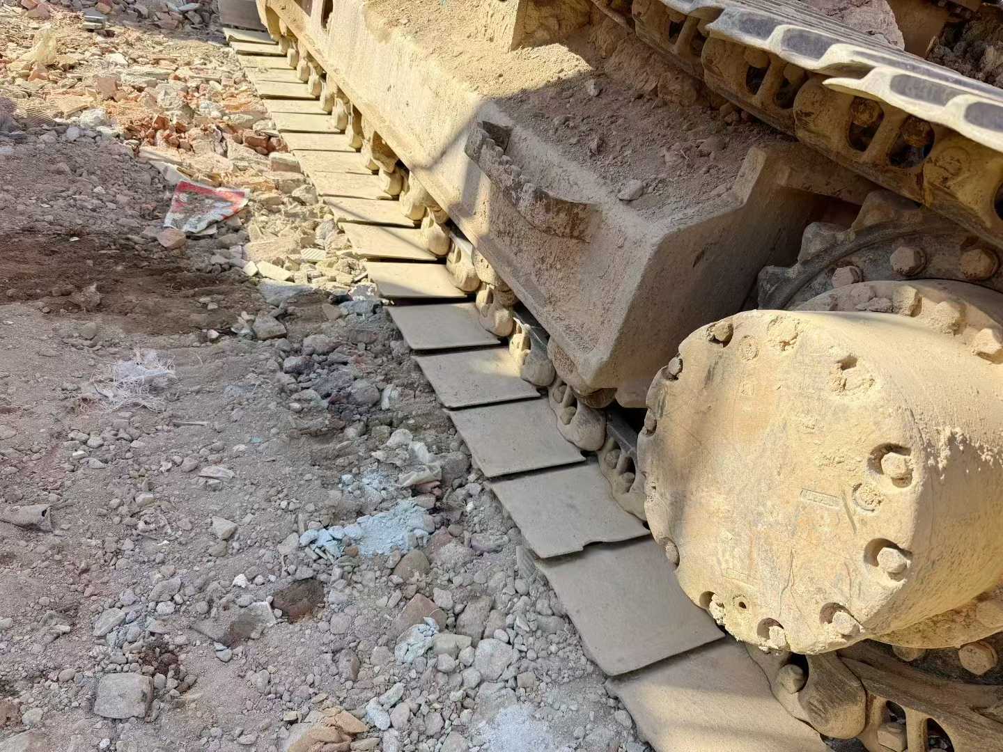 Used Hitachi ZAXIS200 Excavator 2016 Model / 3