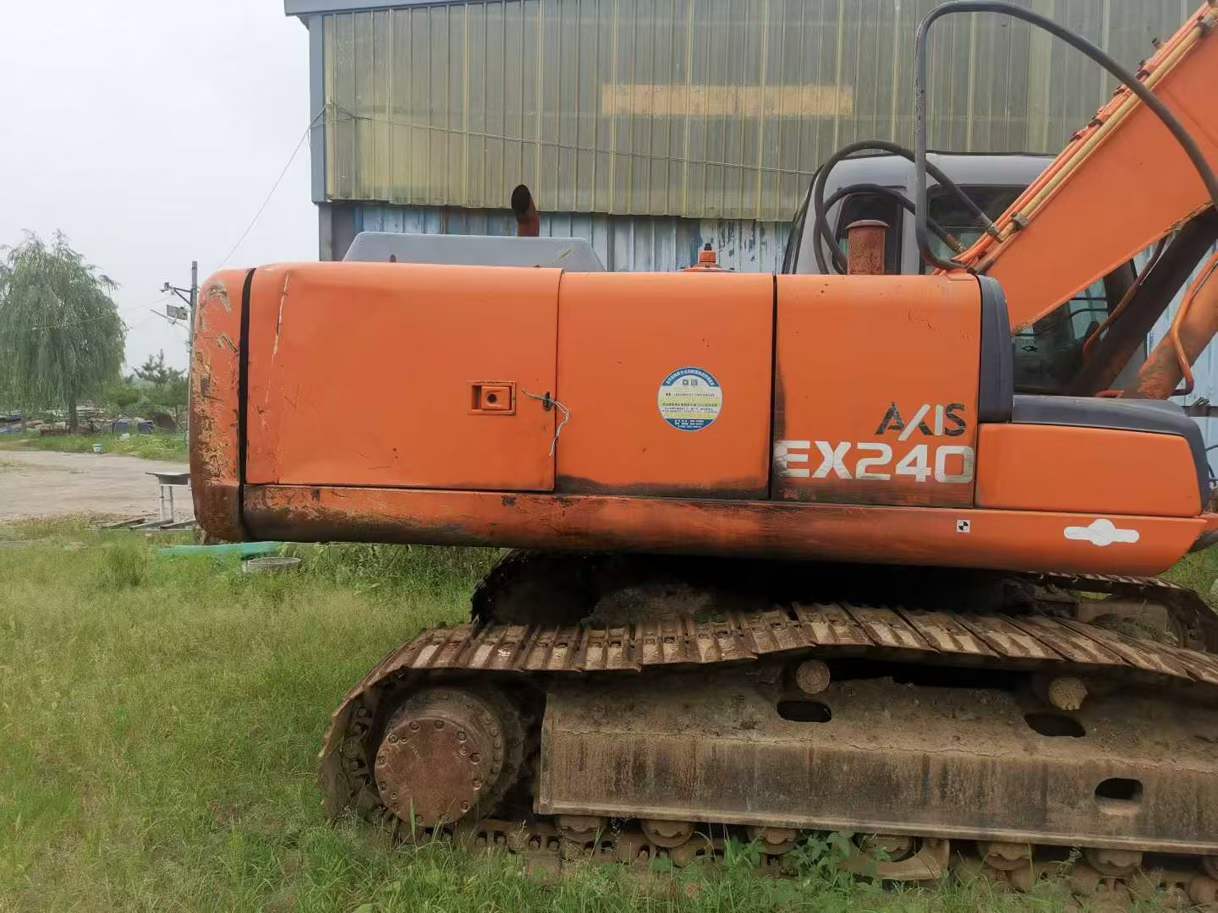 Used Hitachi ZX230-6 Excavator 2016 Model / 2