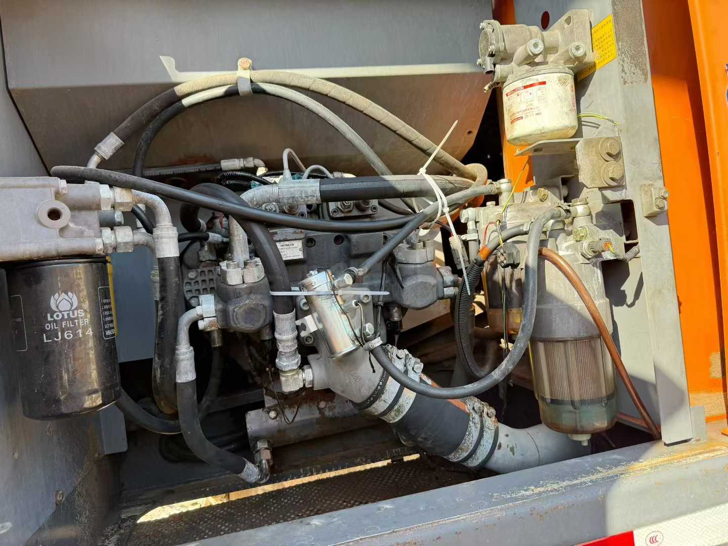 Used Hitachi ZAXIS200 Excavator 2016 Model / 7