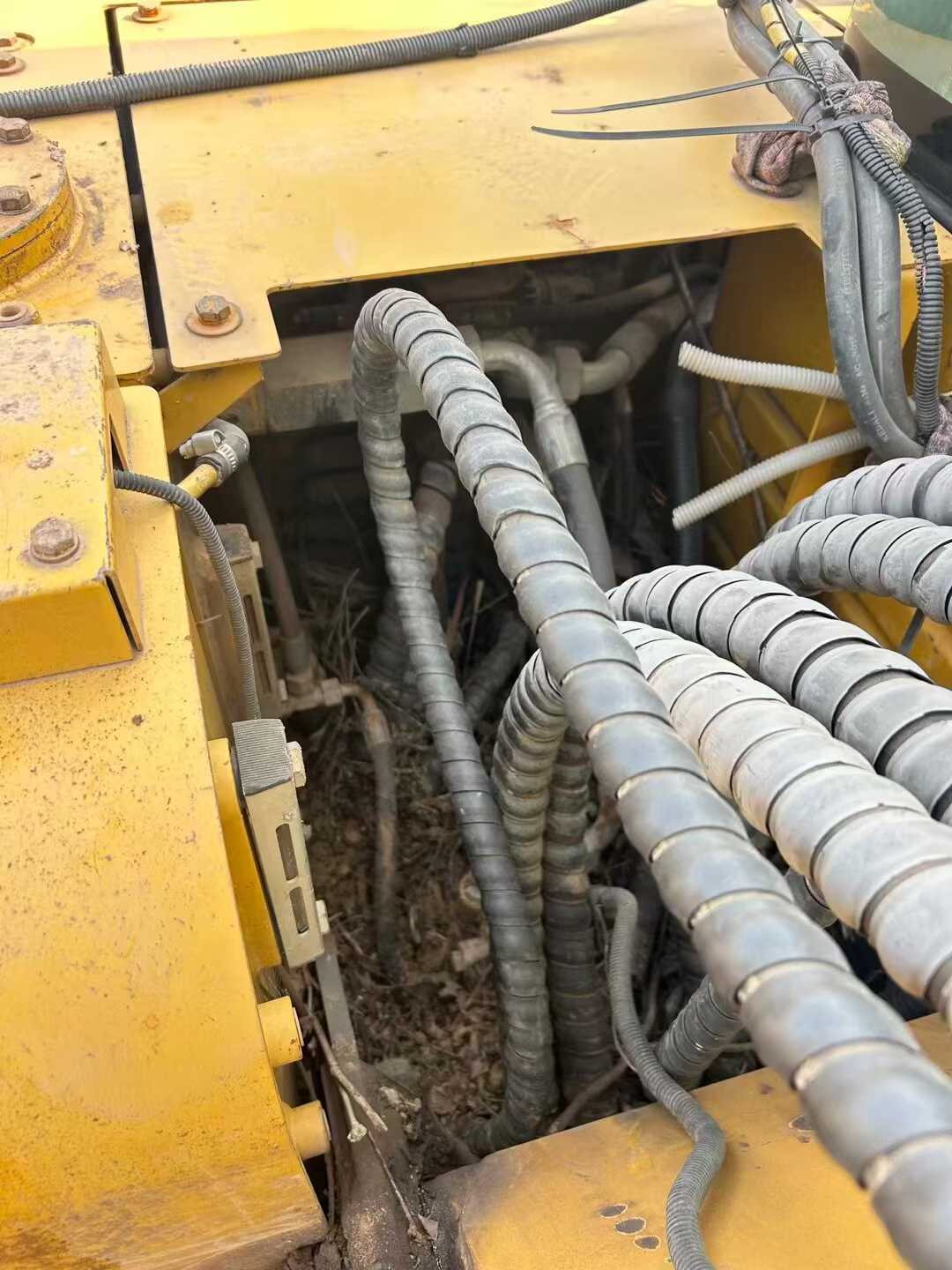 Used XCMG XE75WD Excavator 2016 Model / 5