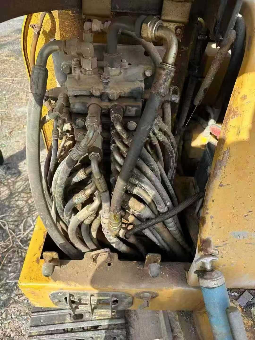 Used XCMG XE60 Excavator 2017 Model / 4