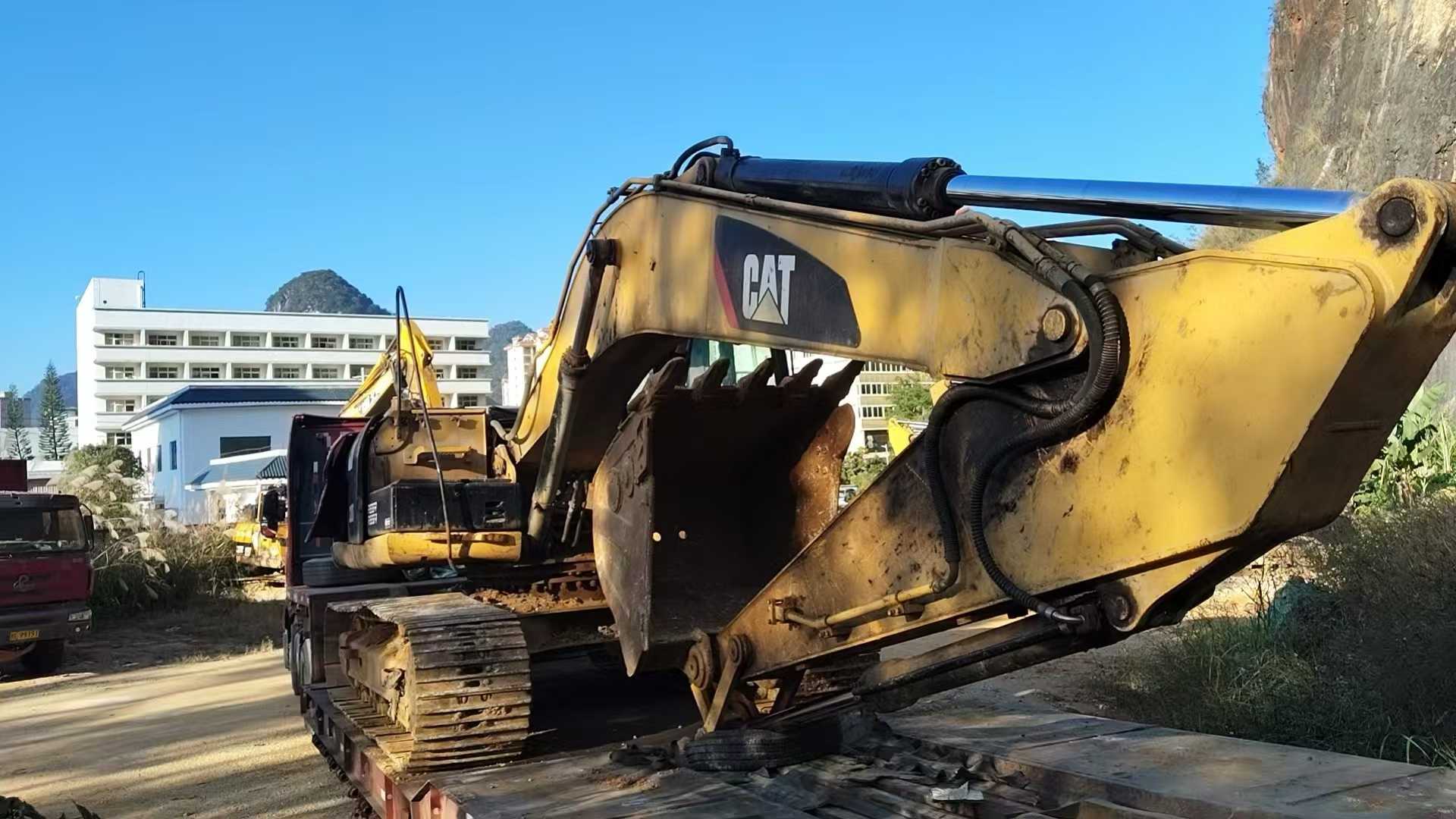 Used Caterpillar 320D Excavator 2016 Model / 4