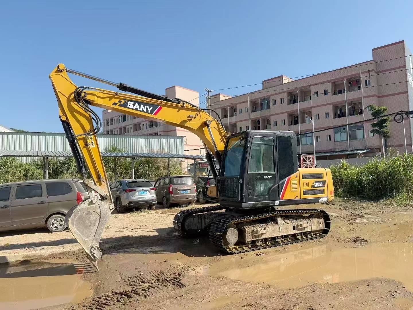 Used Sany SY135 Excavator 2016 Model / 3