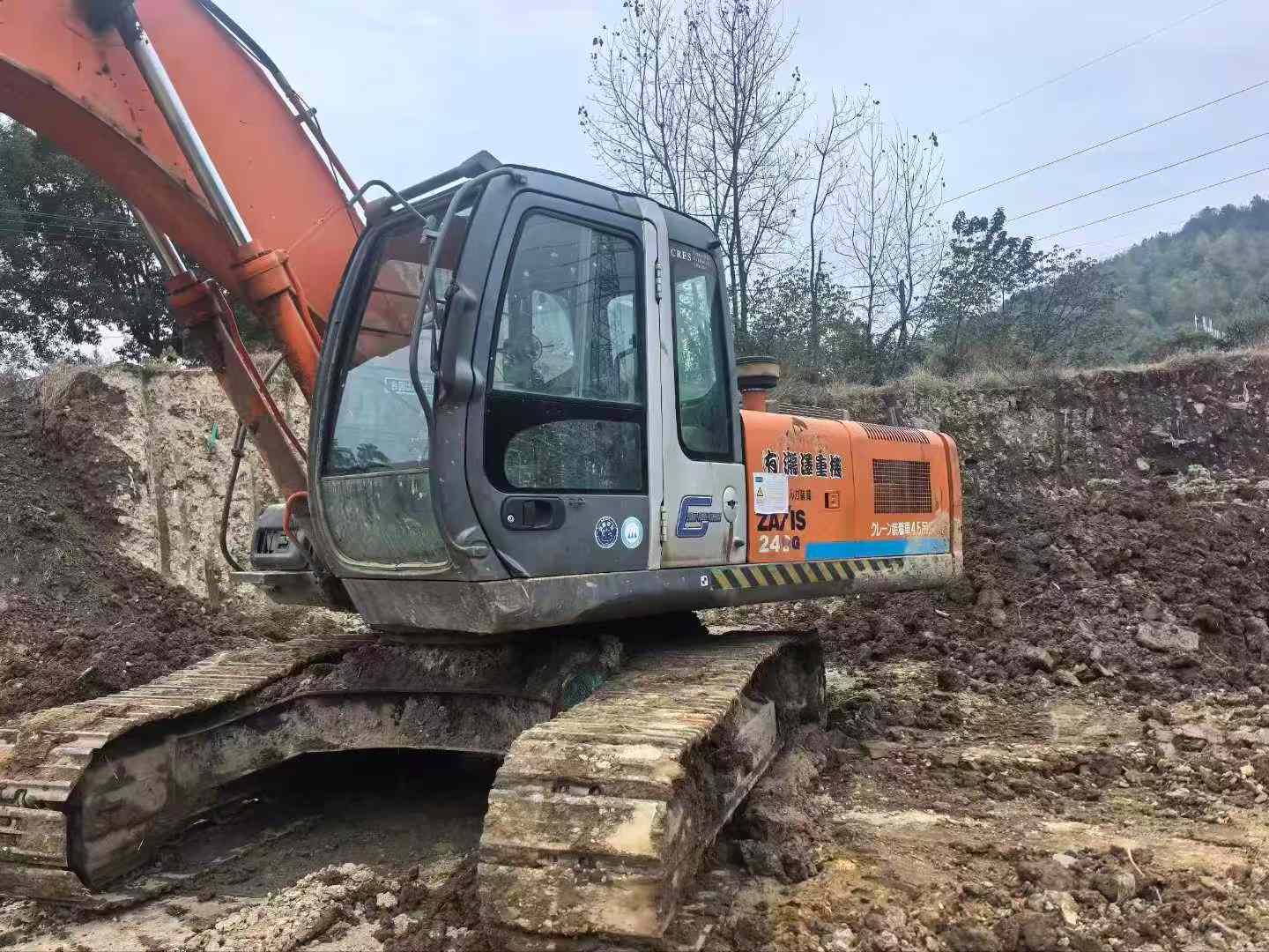 Used Hitachi ZX230-6 Excavator 2016 Model / 7