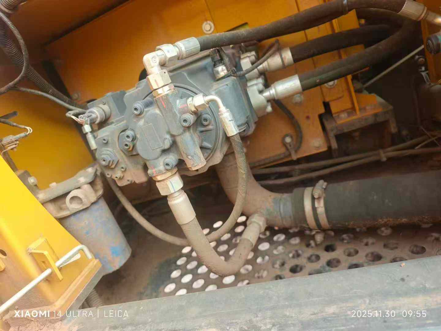 Used XCMG XE135GA Excavator 2025 Model / 4