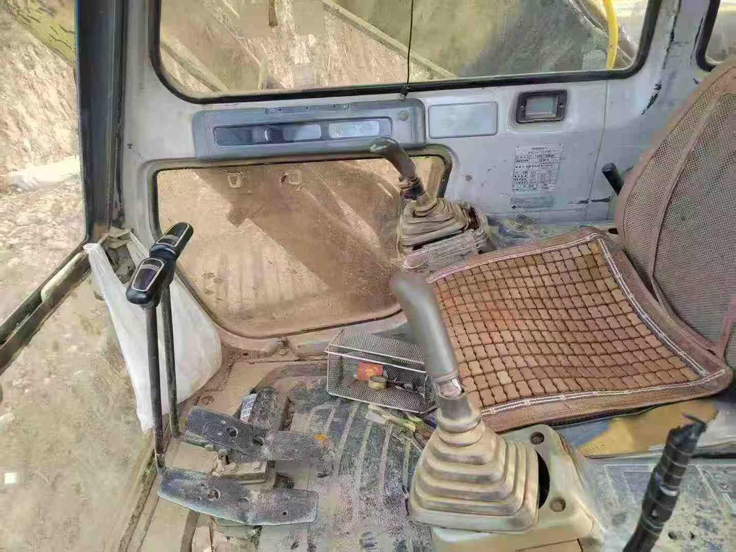 Buy Sumitomo SH200C2 Used Excavator / 3 Used Sumitomo SH200C2 Excavator 2016 Model / 3