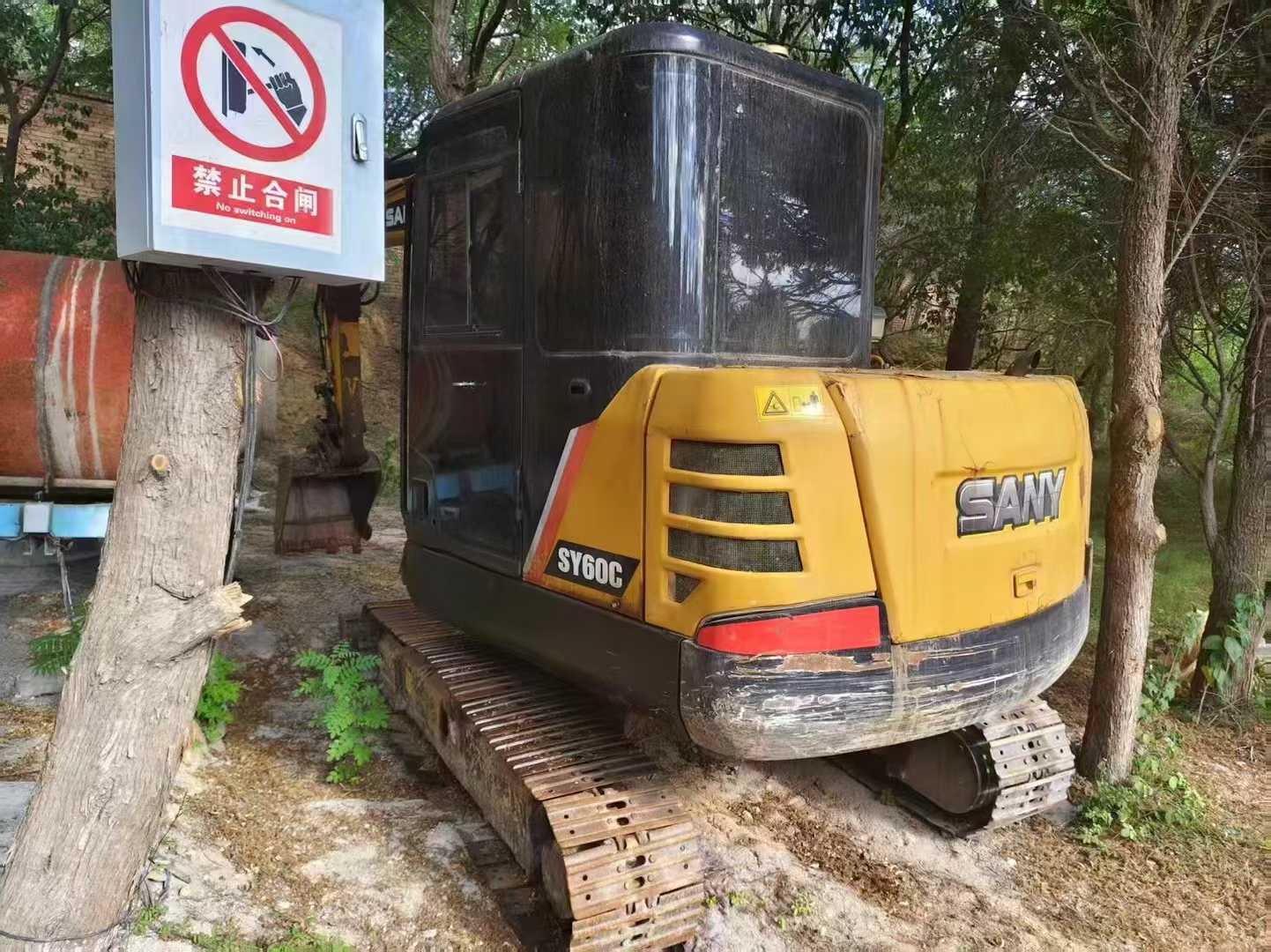 Used Sany SY60 Excavator 2016 Model / 3