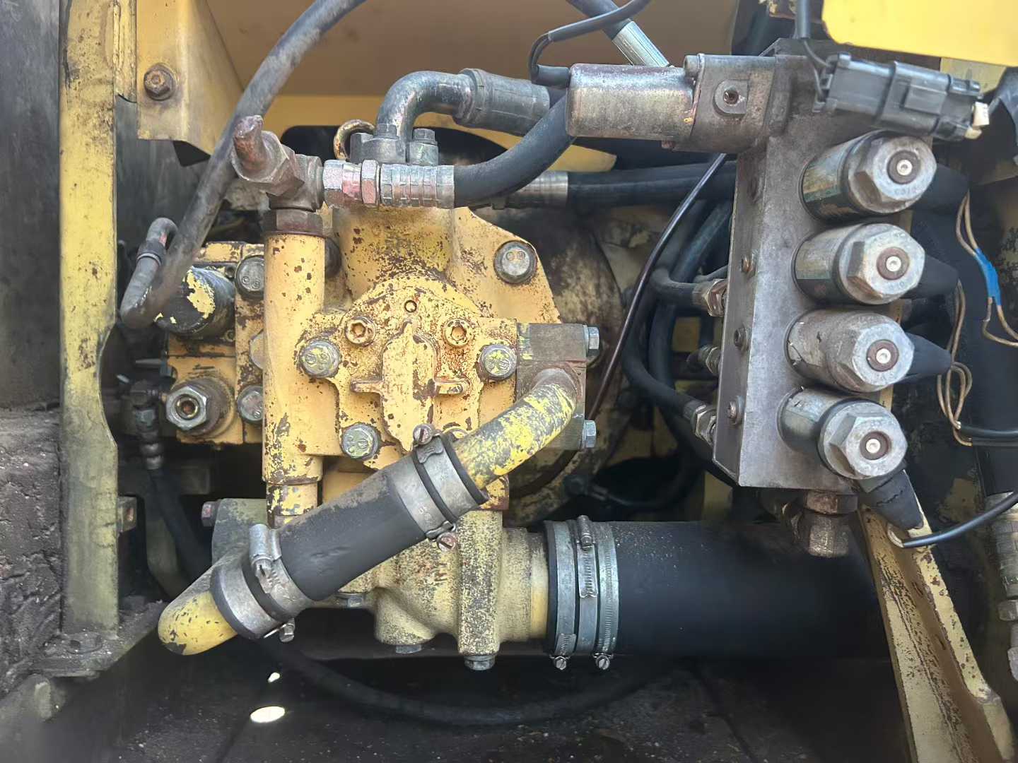 Buy Komatsu PC120-6 Used Excavator / 5 Used Komatsu PC120-6 Excavator 2016 Model / 5