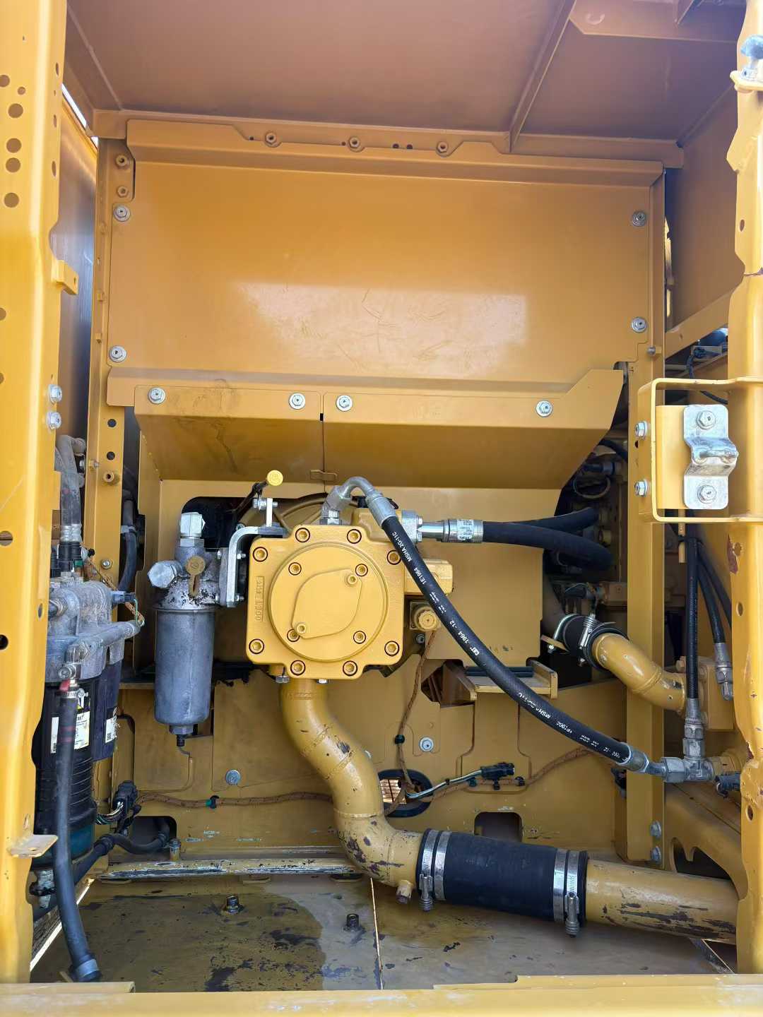 Used Caterpillar 323 Excavator 2020 Model / 6