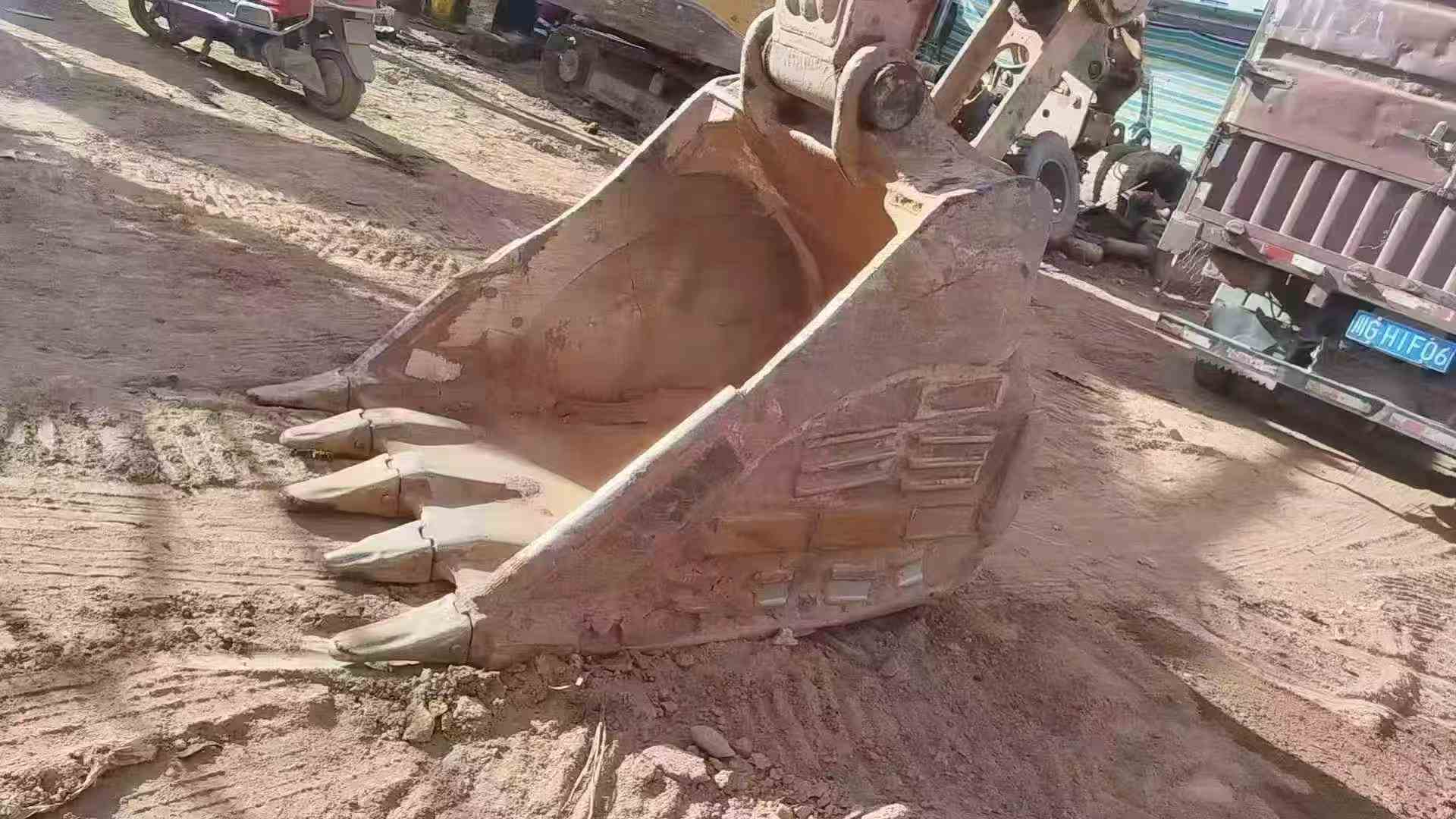 Used Doosan S225 Excavator 2016 Model / 6