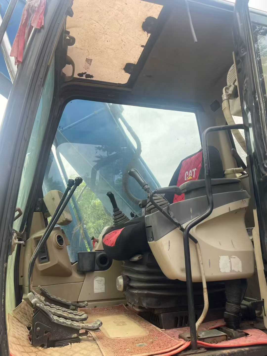 Used Caterpillar 320C Excavator 2016 Model / 7