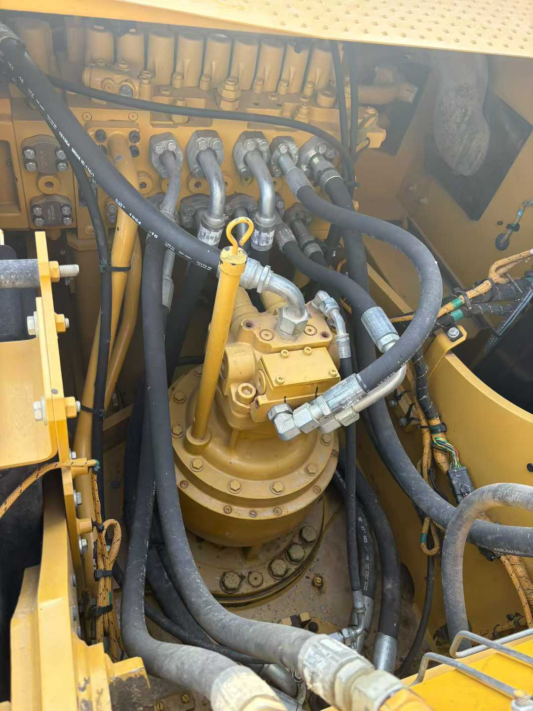 Used Caterpillar 323 Excavator 2020 Model / 7