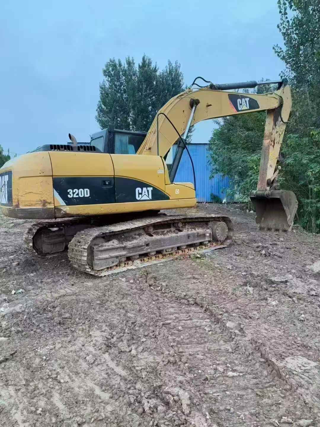 Used Caterpillar 320D Excavator 2011 Model / 3