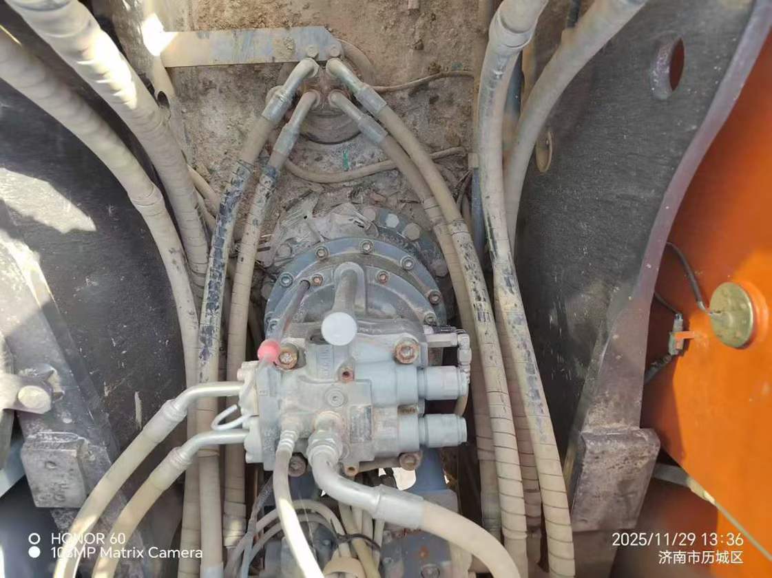 Used Hitachi ZAXIS200 Excavator 2021 Model / 6