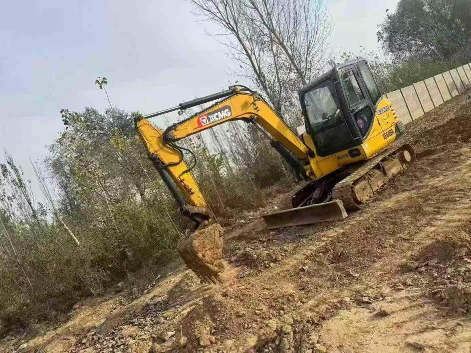 Used XCMG XE60 Excavator 2016 Model / 5