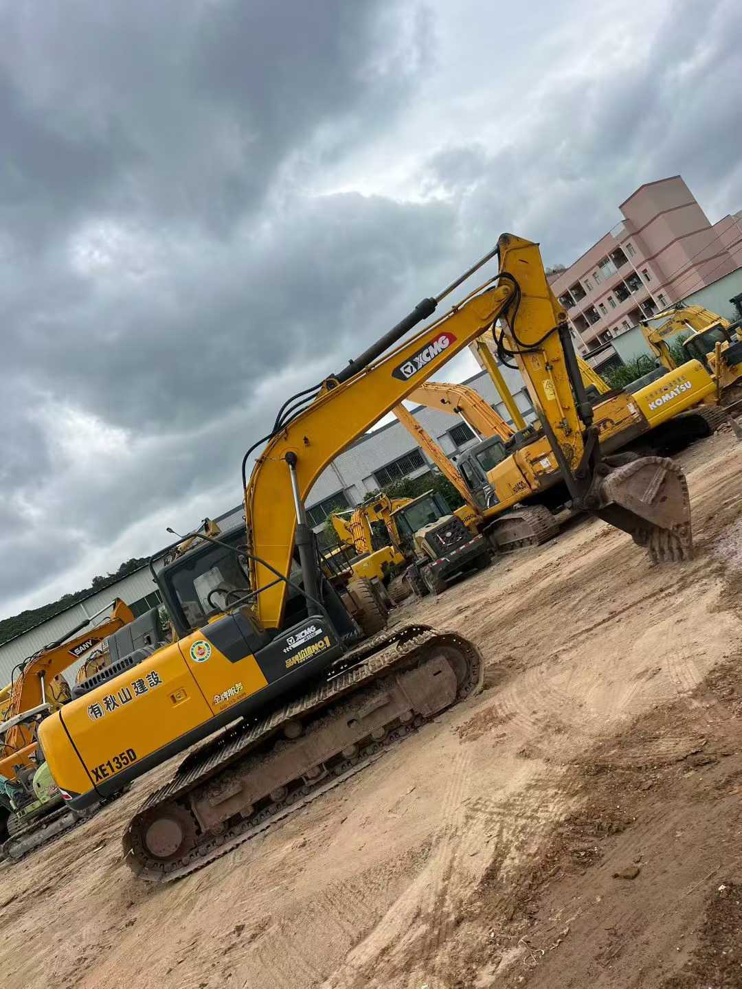 Buy XCMG XE150 Used Excavator / 1