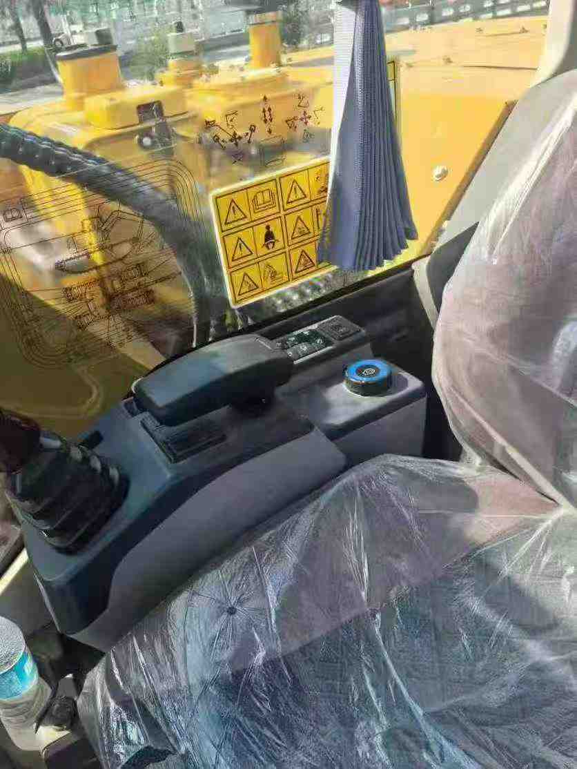 Used XCMG XE75WD Excavator 2016 Model / 8