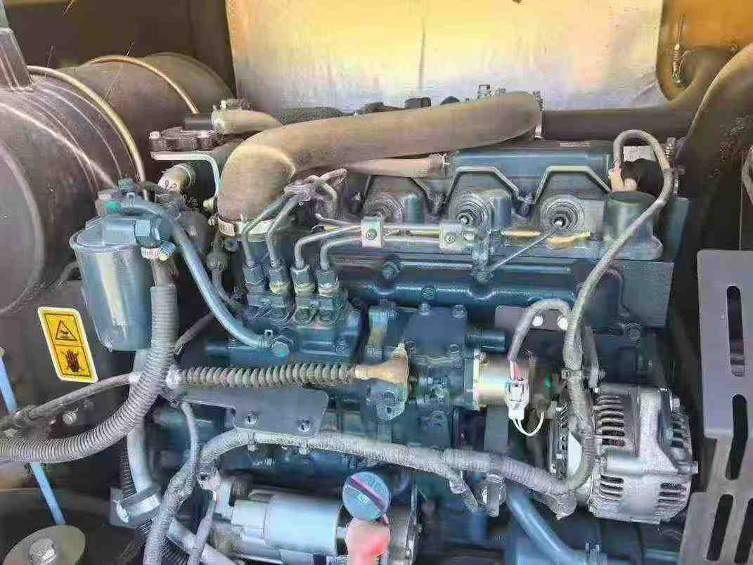 Used XCMG XE75WD Excavator 2016 Model / 3