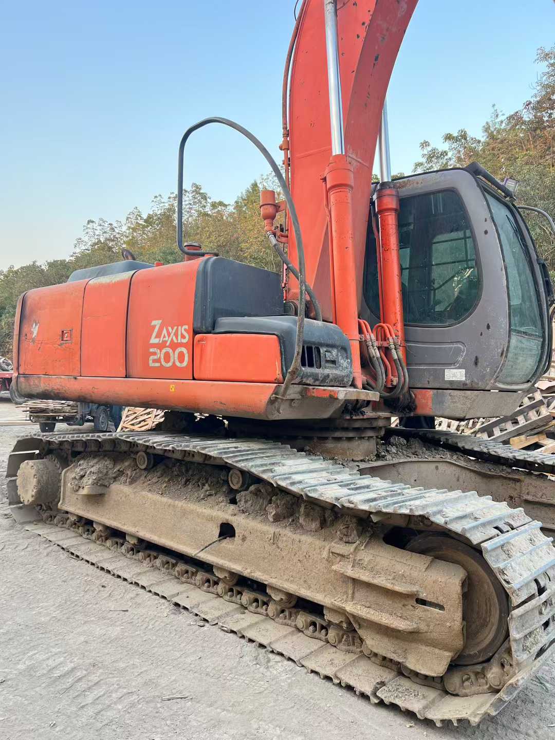 Used Hitachi ZAXIS200 Excavator 2016 Model / 3