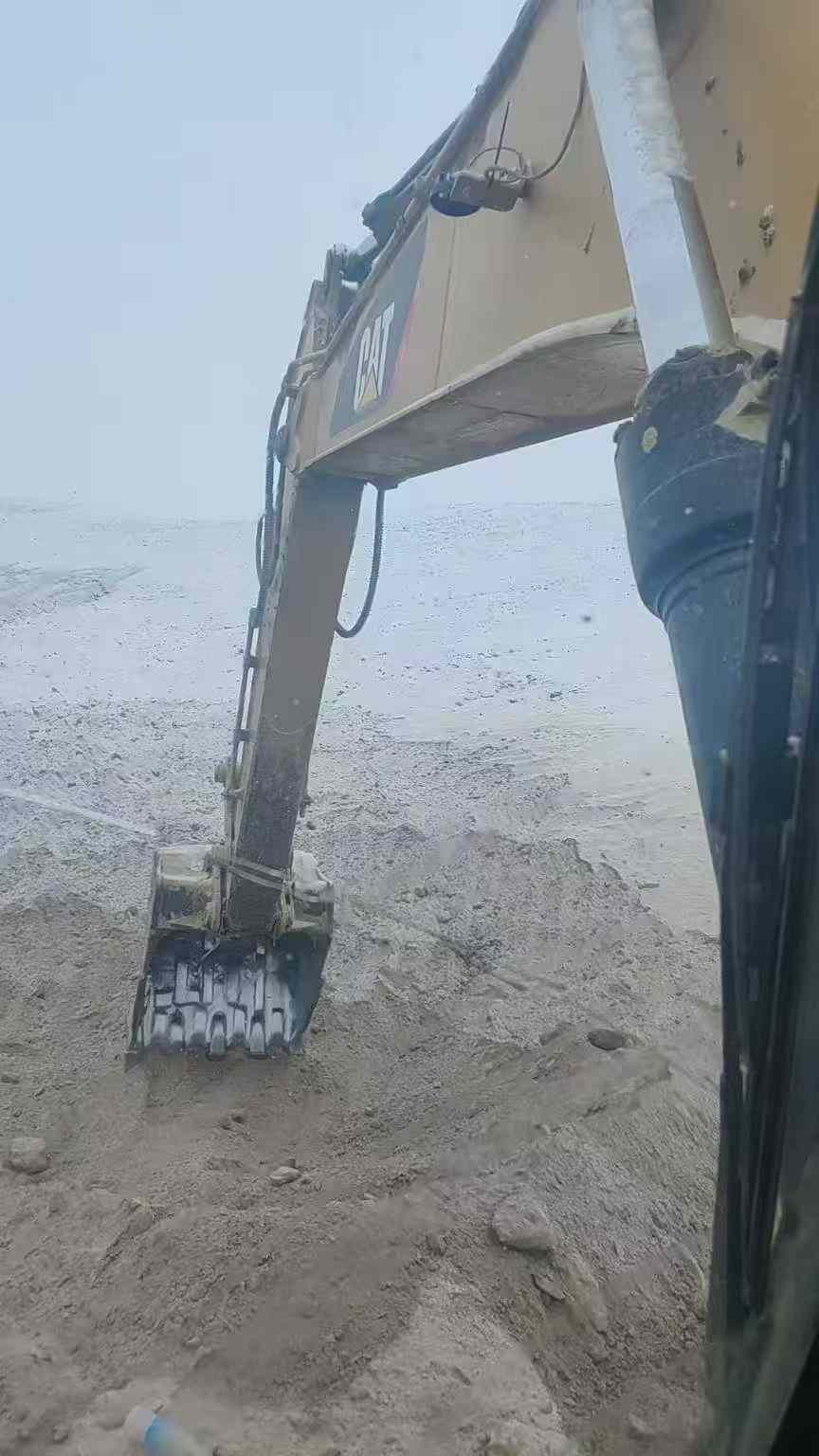 Used Caterpillar 330L Excavator 2017 Model / 5