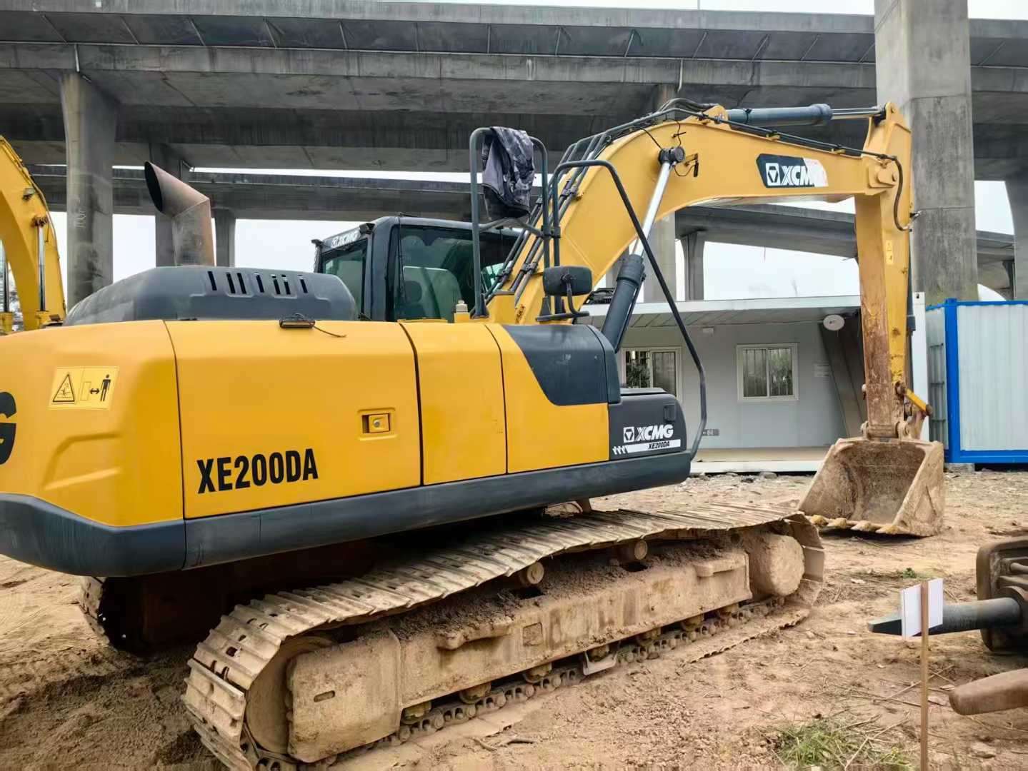 Buy XCMG LW200 Used Excavator / 3 Used XCMG LW200 Excavator 2021 Model / 3