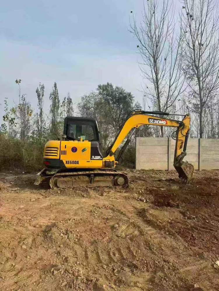 Used XCMG XE60 Excavator 2016 Model / 2