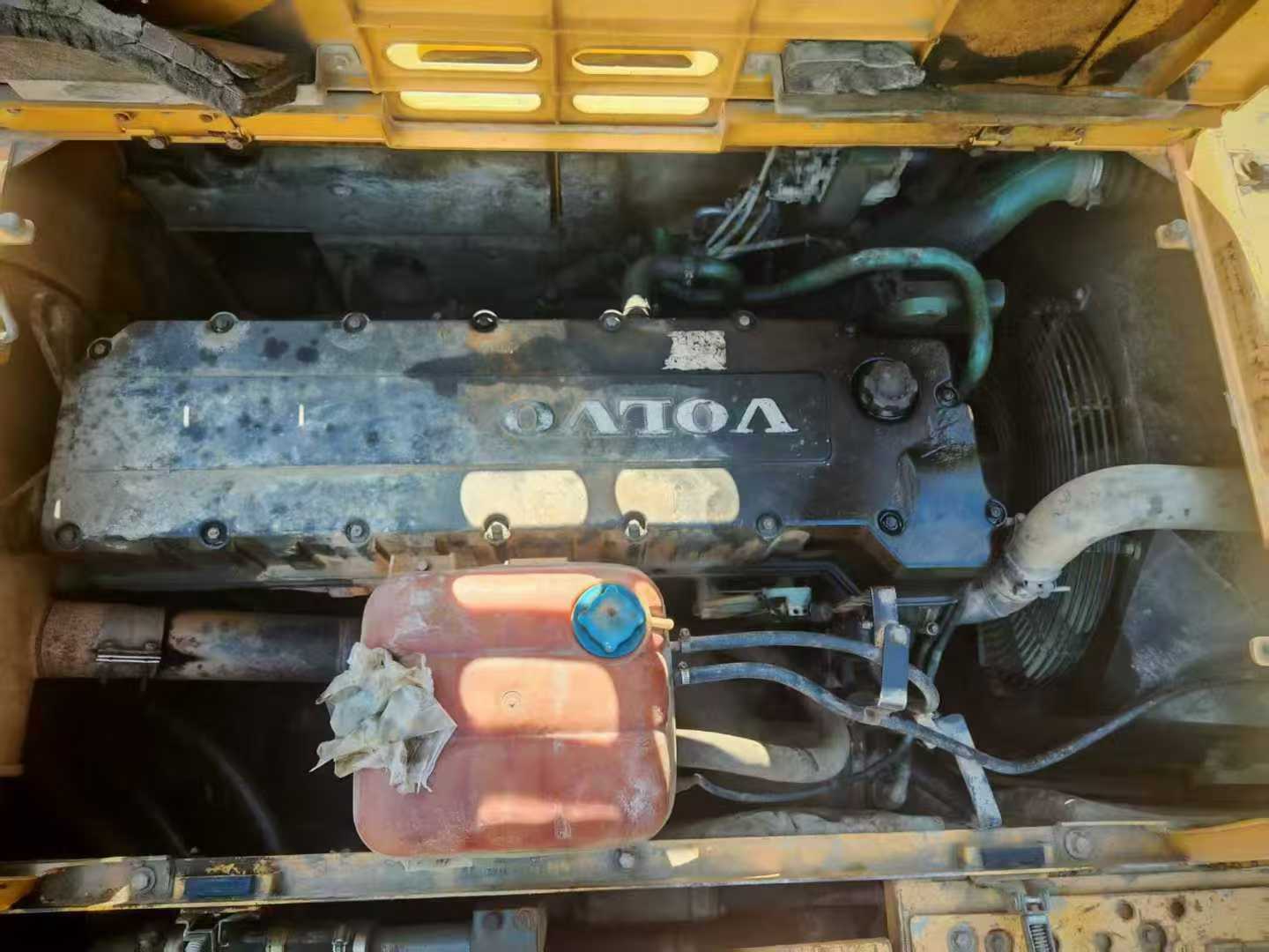 Used Volvo EC60 Excavator 2011 Model / 7