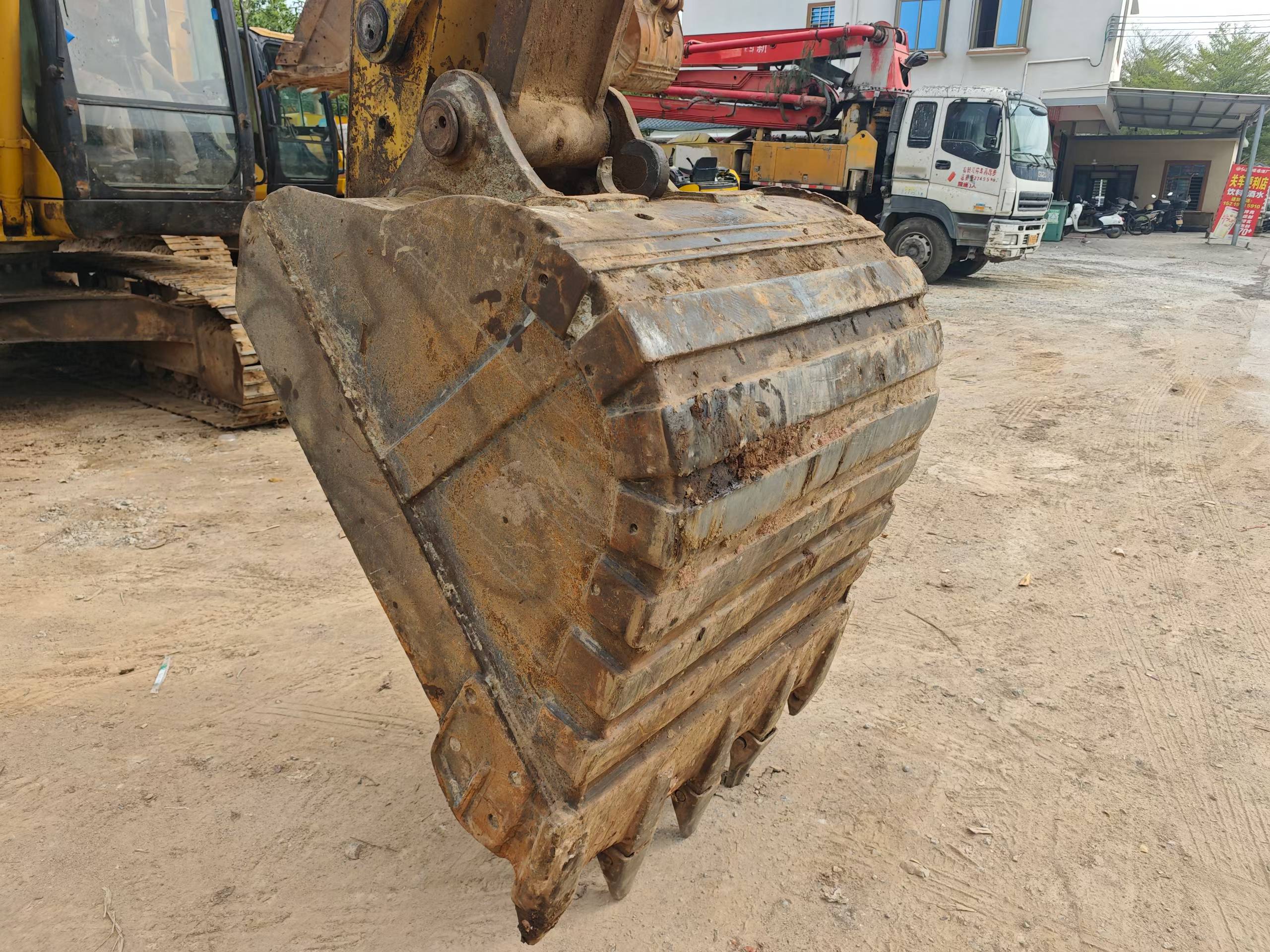 Used Caterpillar 320C Excavator 2016 Model / 9