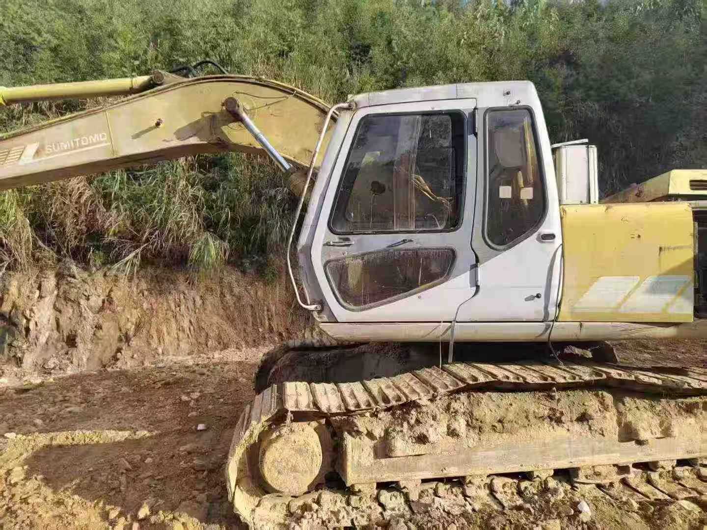 Buy Sumitomo SH200C2 Used Excavator / 2 Used Sumitomo SH200C2 Excavator 2016 Model / 2