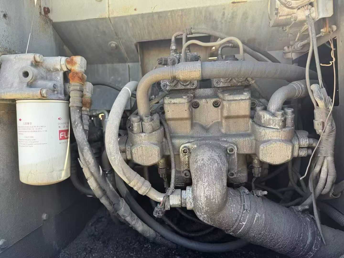 Used Hitachi ZX230-6 Excavator 2016 Model / 3