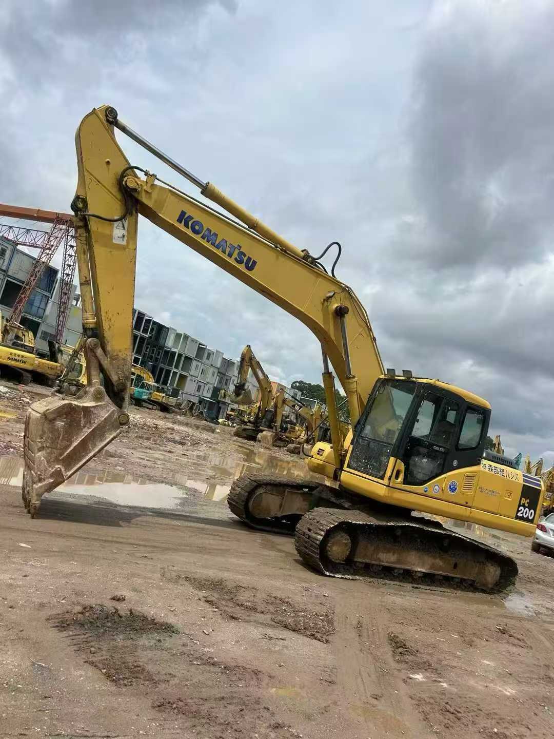 Buy Komatsu PW200-7 Used Excavator / 3 Used Komatsu PW200-7 Excavator 2016 Model / 3