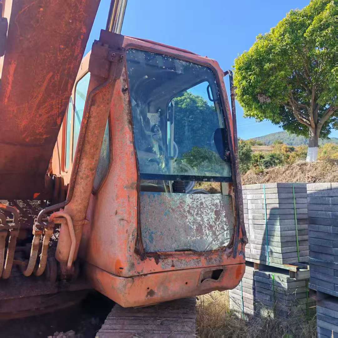 Used Doosan S225 Excavator 2016 Model / 8