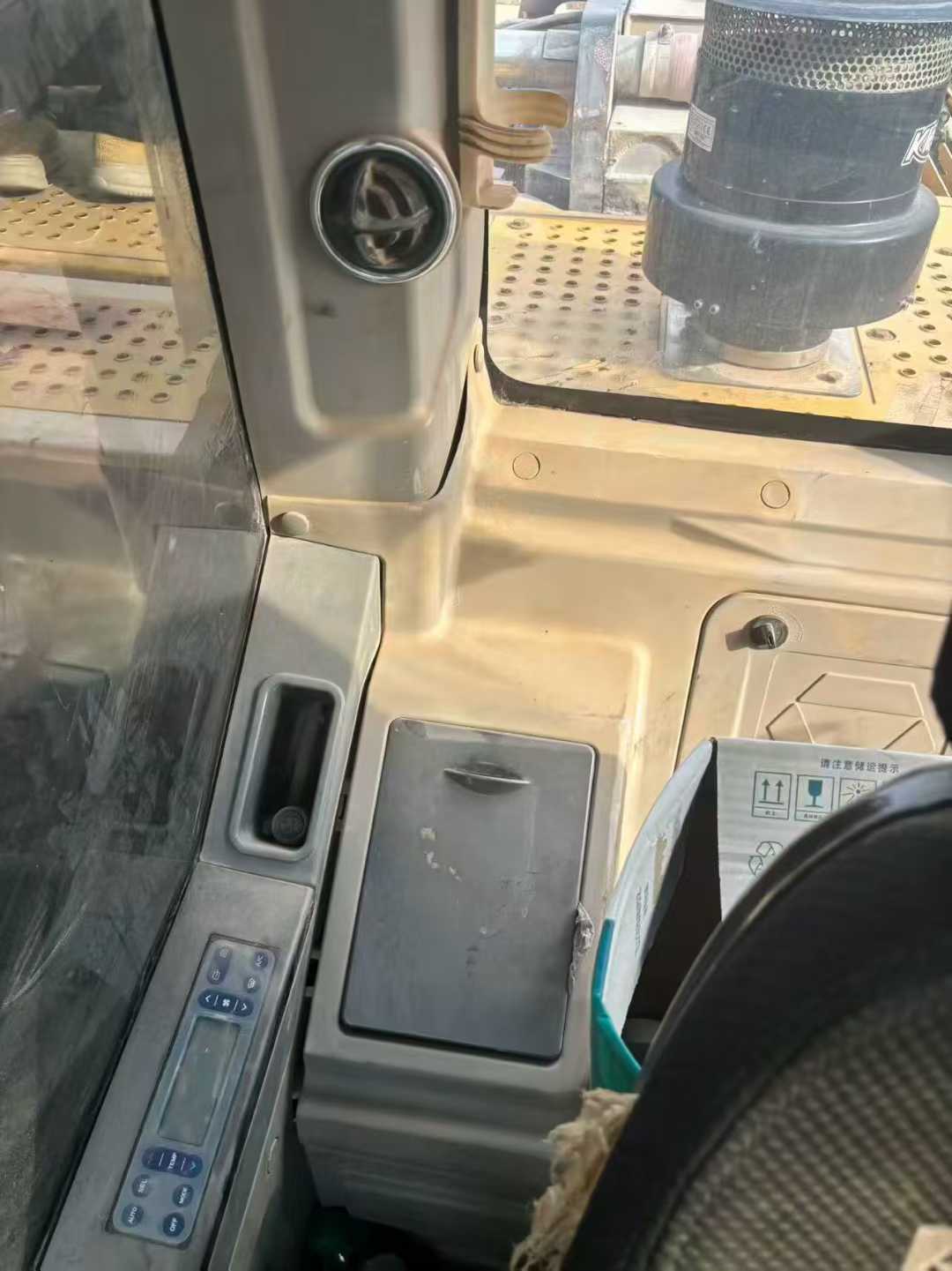 Used XCMG XE215 Excavator 2018 Model / 9