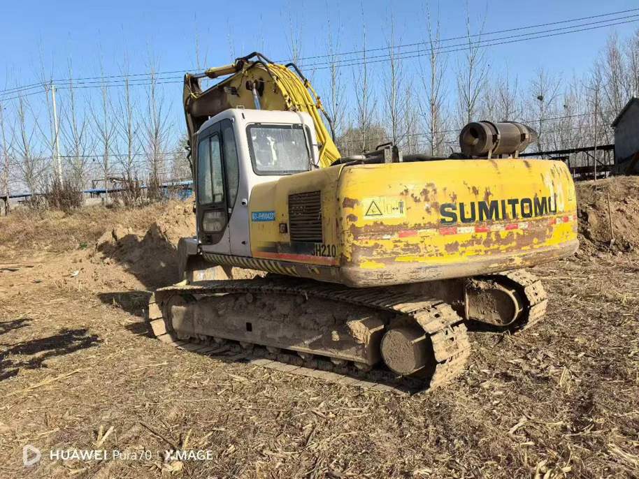 Buy Sumitomo SH200-3 Used Excavator / 3 Used Sumitomo SH200-3 Excavator 2016 Model / 3