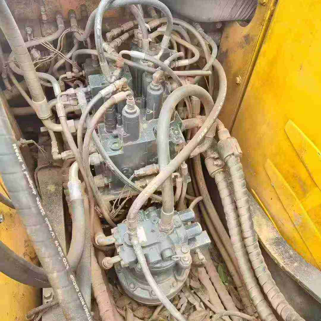 Used Hyundai HW150 Excavator 2016 Model / 3