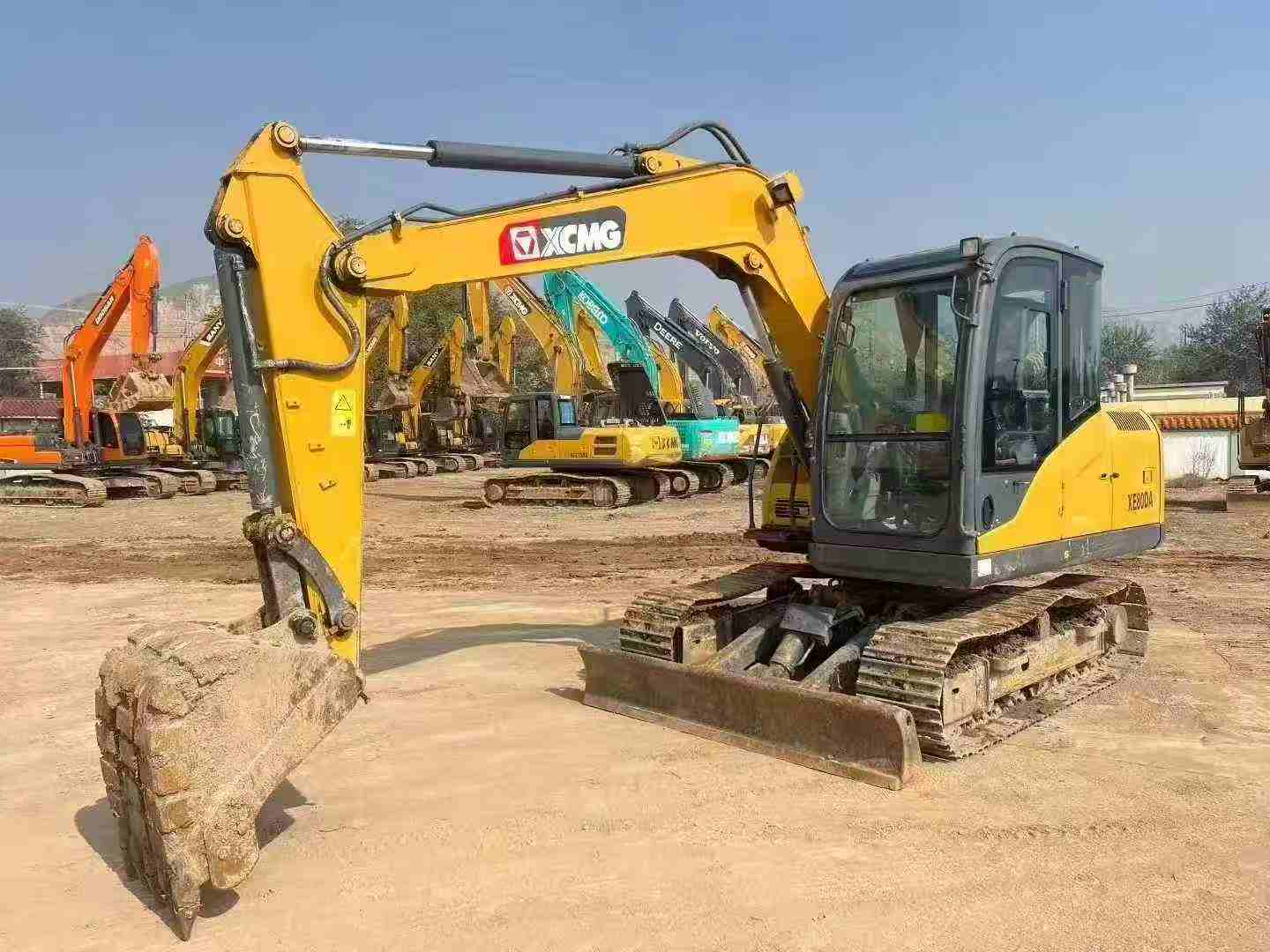 Used XCMG XE75WD Excavator 2020 Model / 2
